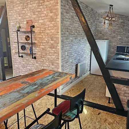 Apartment T2 Style Industriel Confort